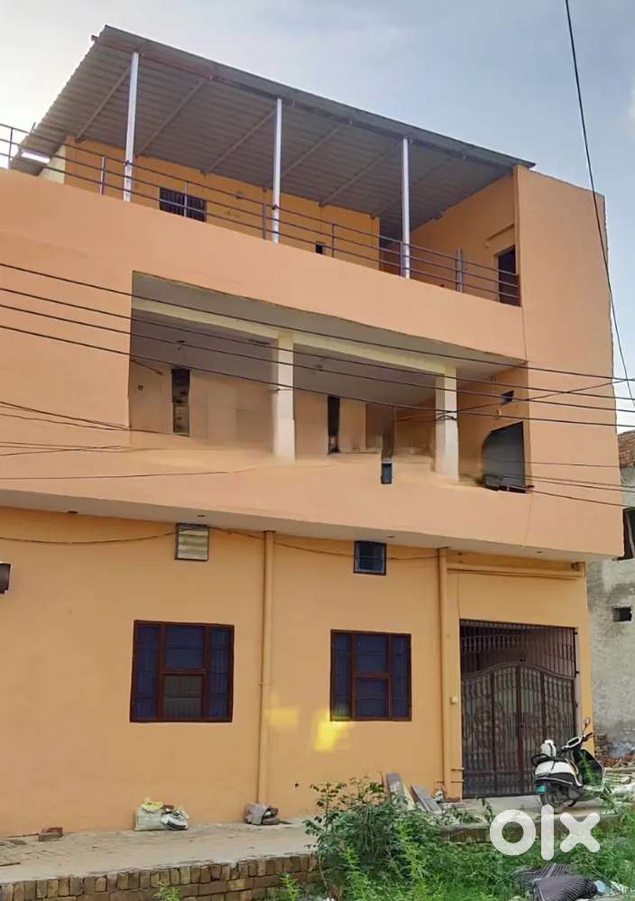 One room set for male person near bus stand rohtak at azadgarh