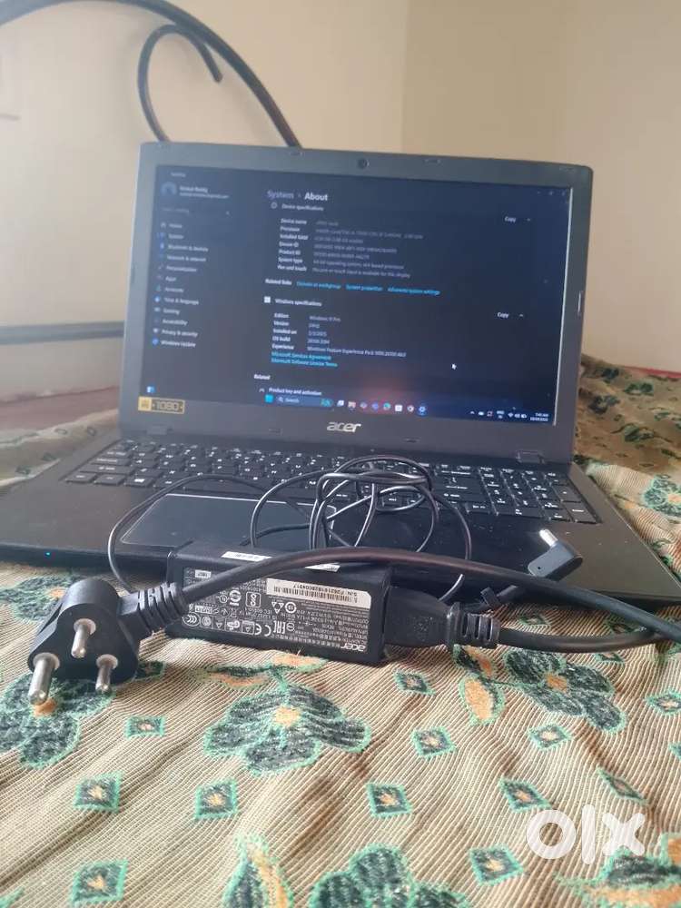 Acer i3 laptop with win11, 256gb SSD n 1TB HDD