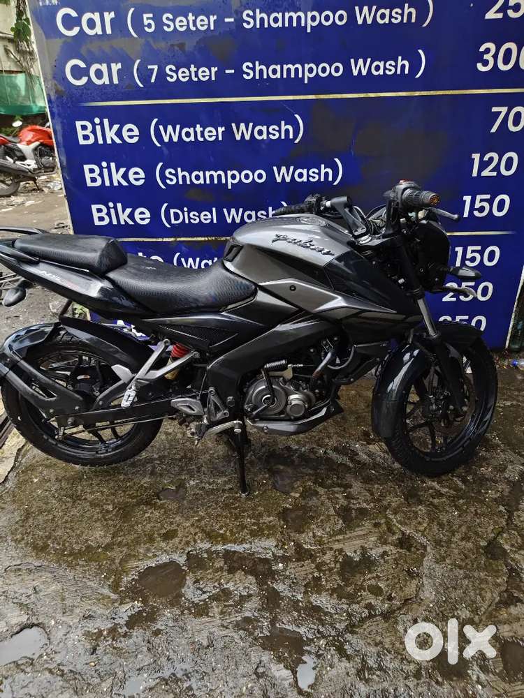 Pulsar NS160 with new battery and fully serviced - 2019 model