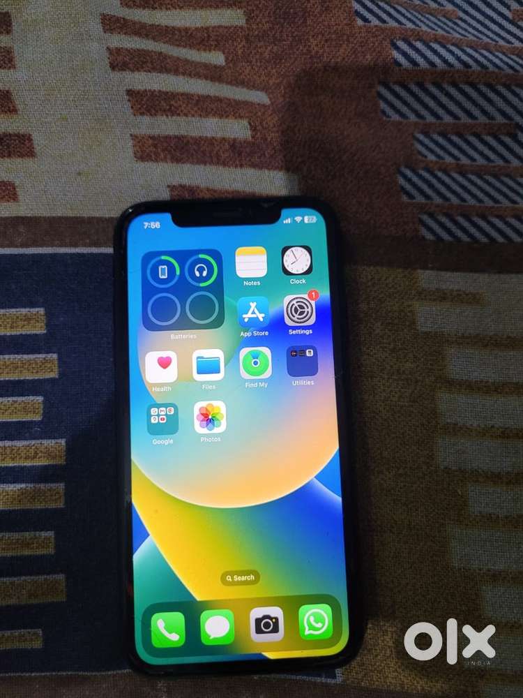 Iphone Xr-64gb Black in mint condition with bill box.