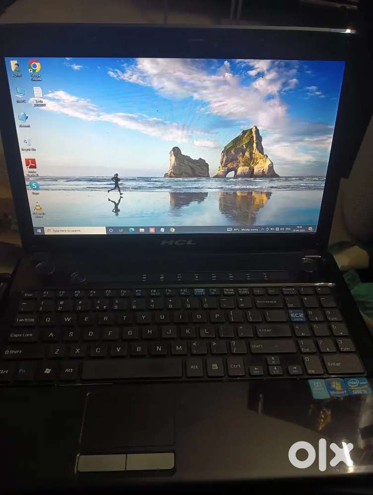 HCl core i3 3rd Gen 4gbram, 1tb hdd, webcam wifi, blutooth dvd good