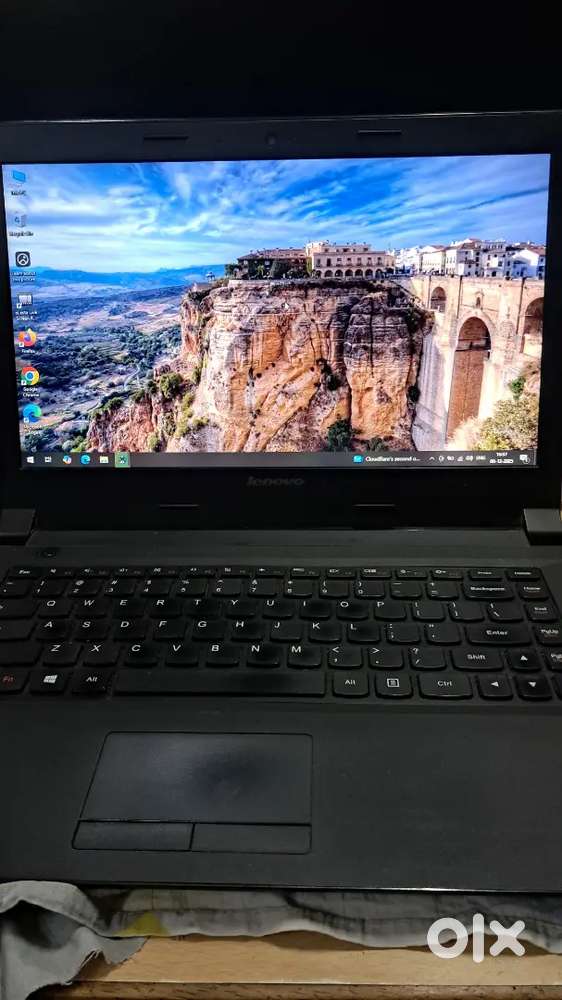 Lenovo i3 laptop with WD 500 GB SSd 8GB RAM