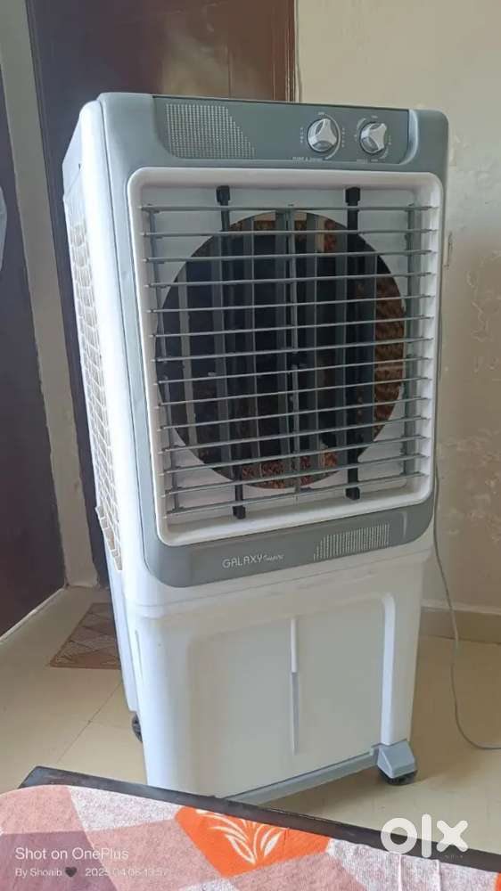 5 months old cooler in very good condition like new.