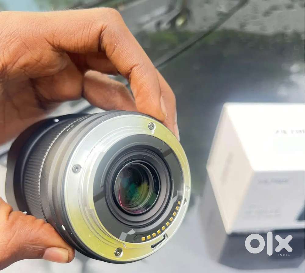 35mm 1.7 lens sony