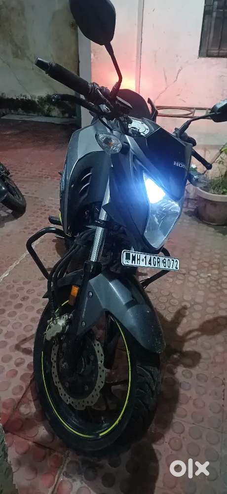 Hornet 160r