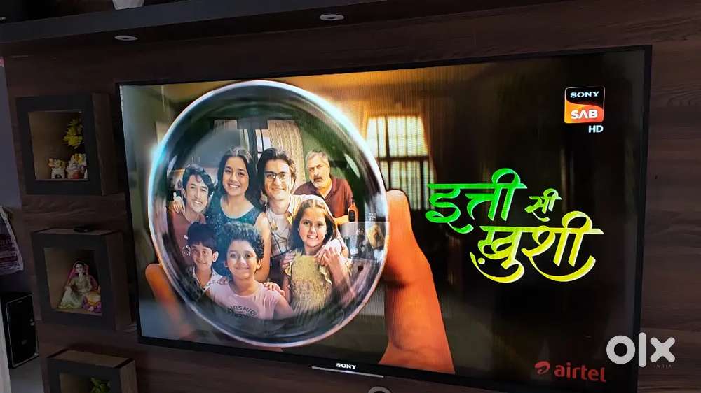 Sony 3D 43 Inch Android Smart TV with 4 3D Glasses