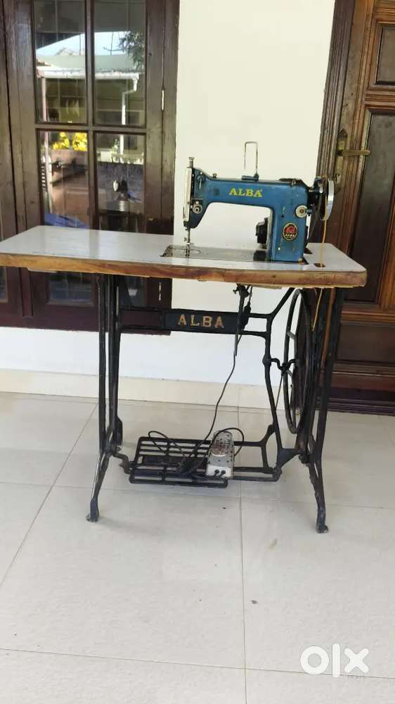 Sewing machine . ALBA. Double machine