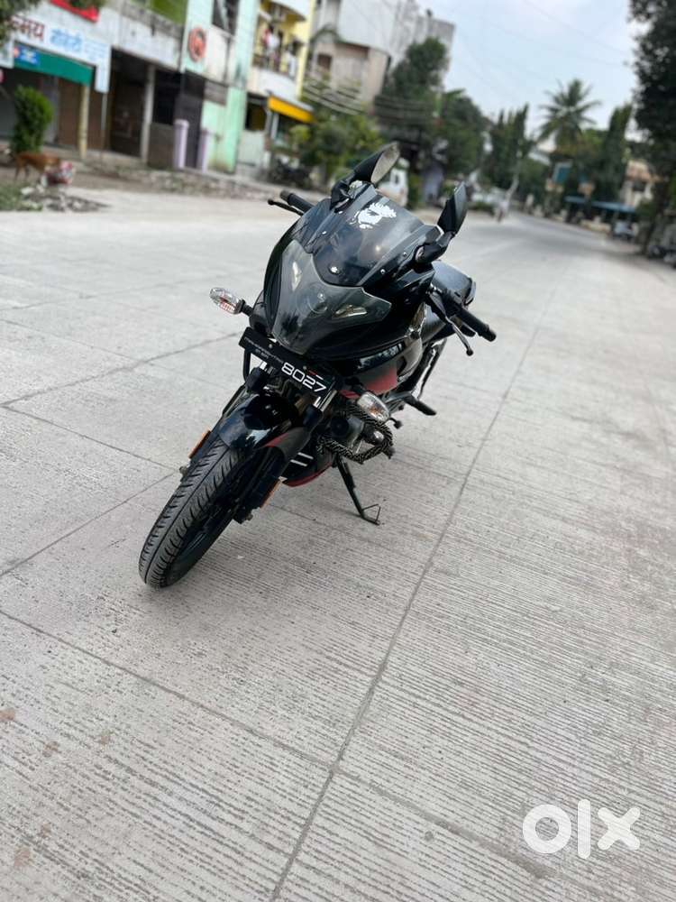 Pulsar 220f both new tyres