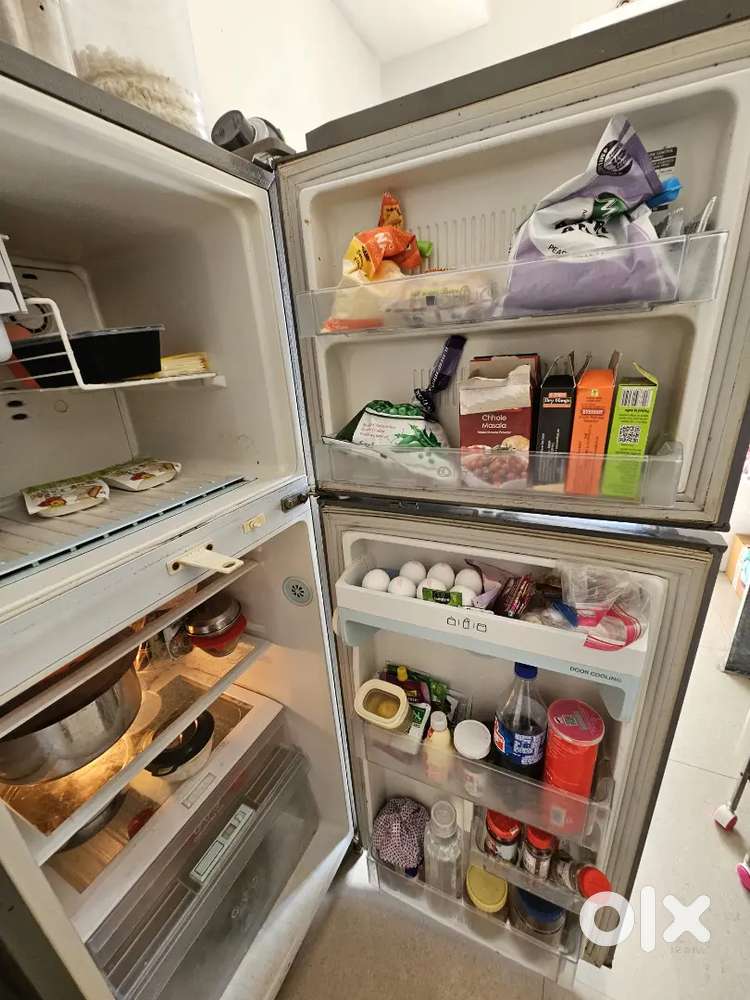 LG 240L Frost Free Refrigerator – Excellent Working Condition – 2012