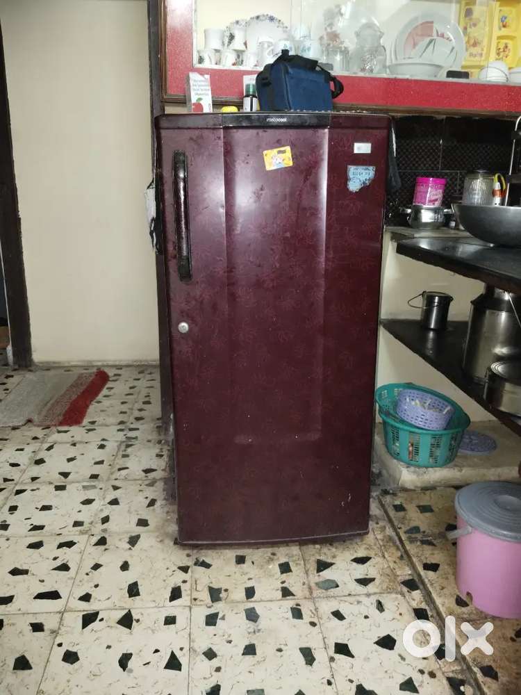 LG intellocool 185 good condition Refrigerator