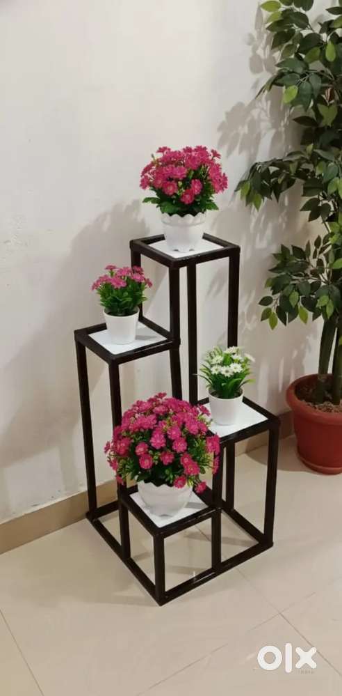 Modern Multi-Tier Display Stand