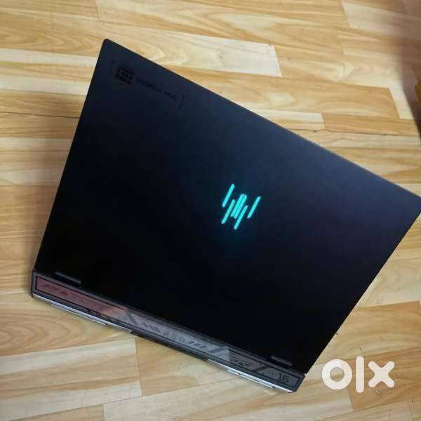 Predator i9-14900HX  RTX 4070  240Hz 2K — Display Unit, Like New