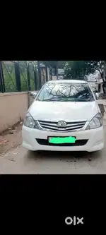 Toyota Innova 2008 chat me clear photo available car