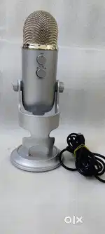 Blue yeti USB condenser microphone