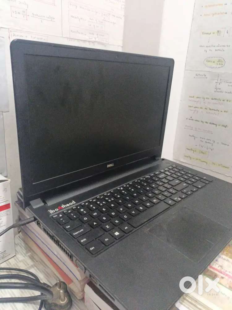 Laptop sell kar raha hun .