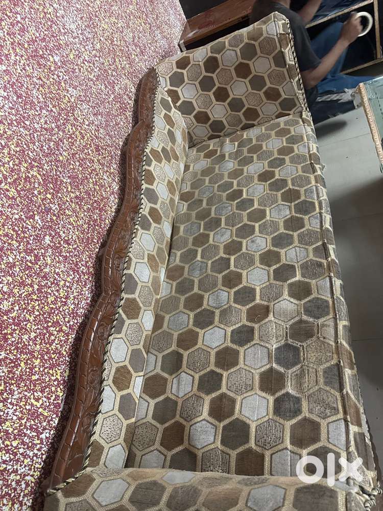 Sofa and center table