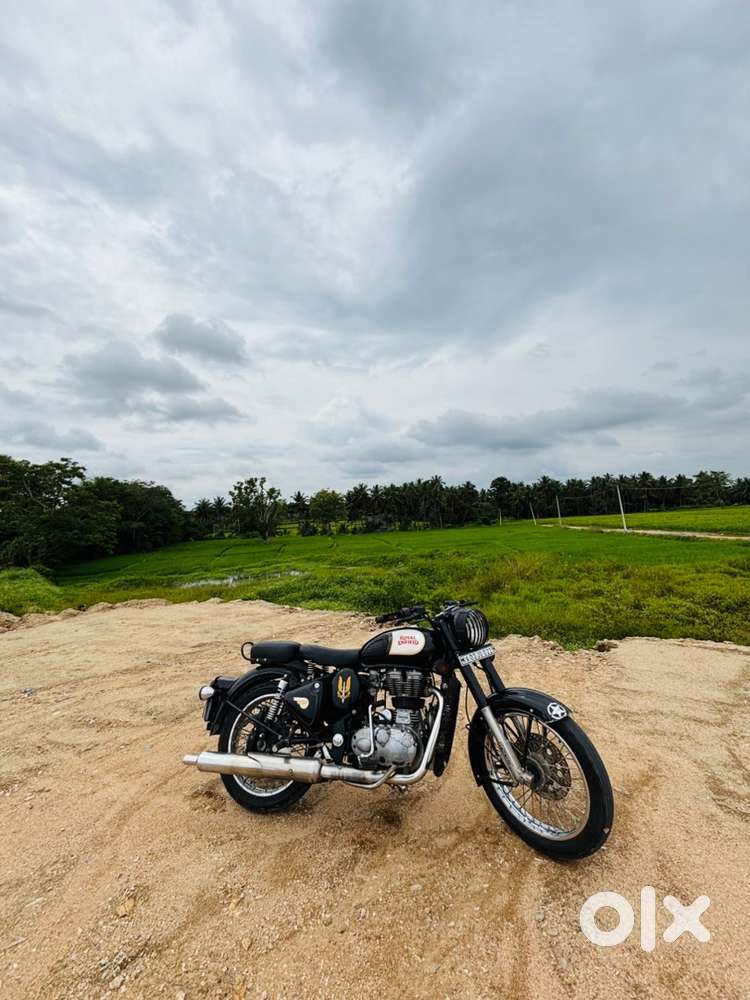 Geniune condition , full documents available , 3rd owner ,