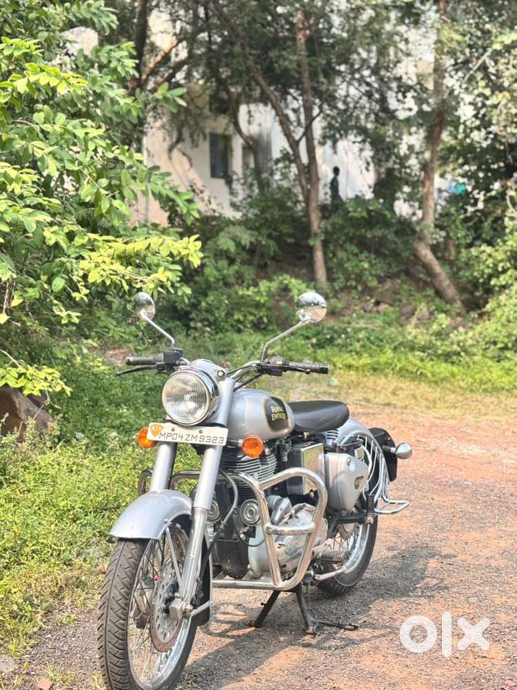 Royal Enfield bullet 350 model 2014 owner 1st kms 21000  mint conditio