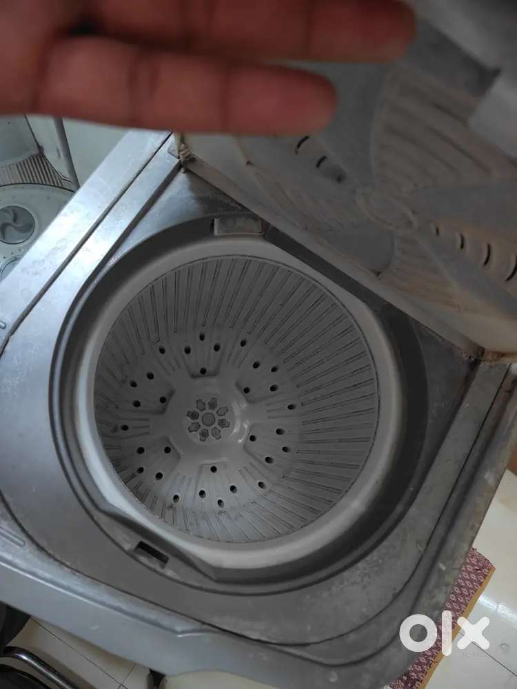 Semi automatic machine