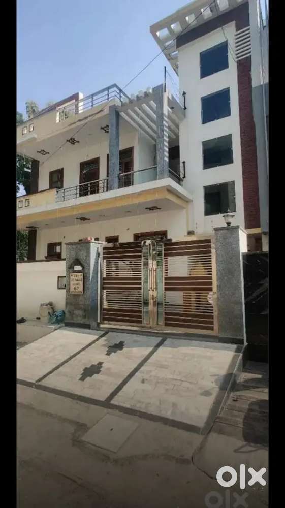 2bhk first floor for working/family