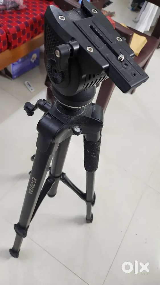 E-Image El-7010A 5.5ft Tripod Stand Kit with Hydraulic dslr / 5KG