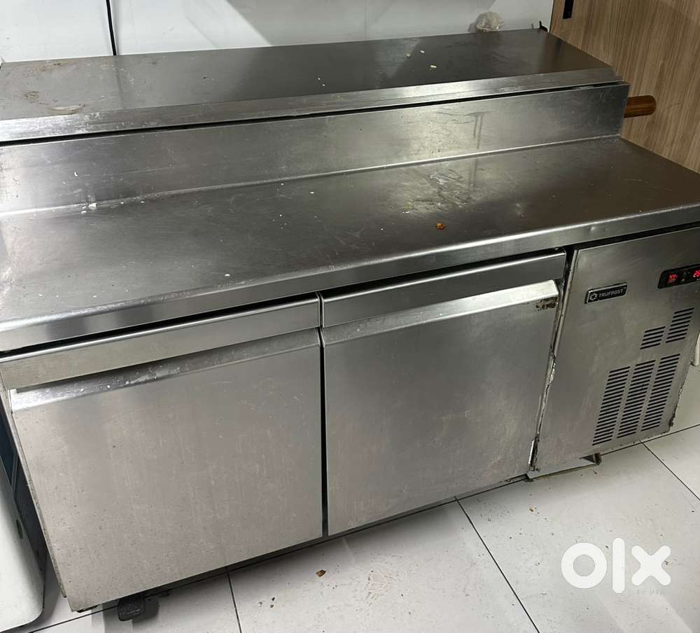 Undercounter with makeline