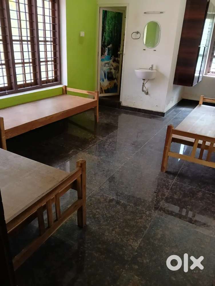 Room for gentsfor rent near Technopark phase 3