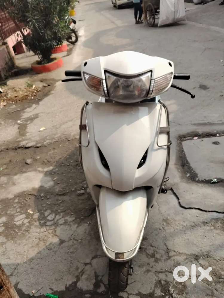 2014 model December 1st owner 35000 Chala hua