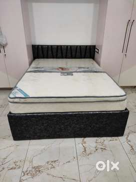 Premium beds with ISO certified IN 18MM PLY in Teakwood frame