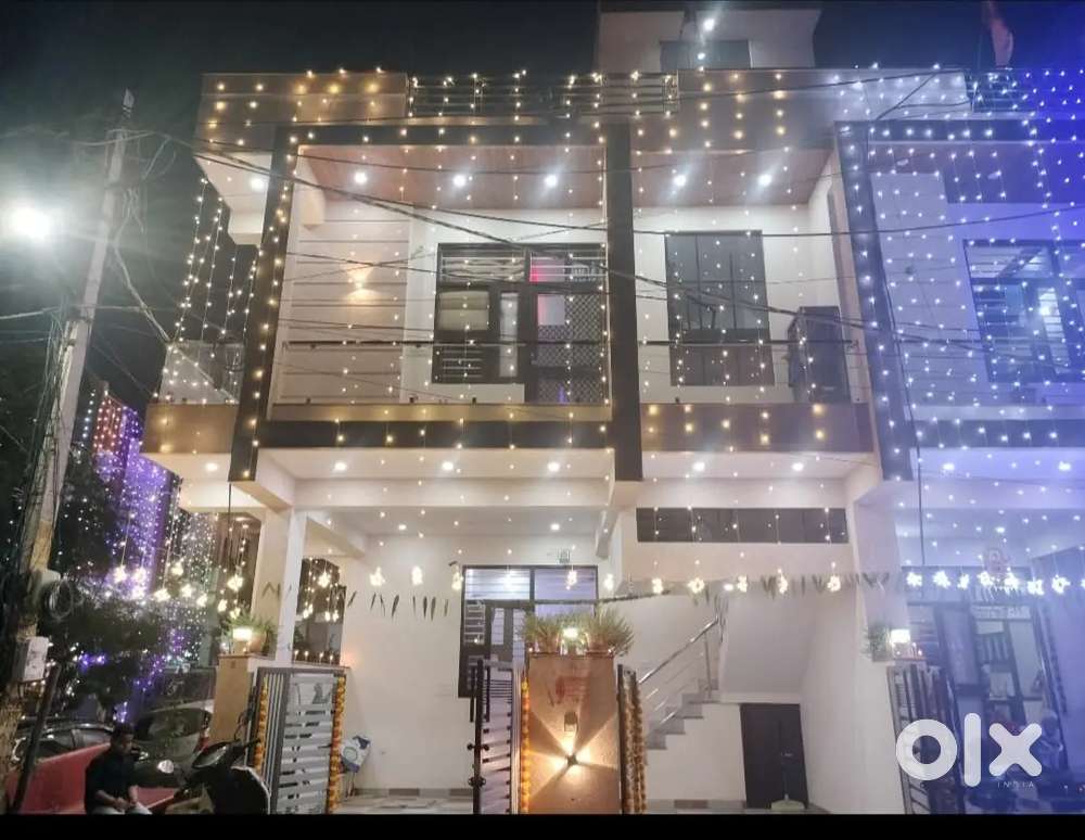 2BHK, 2 Sides balcony, Semi furnished with rooftop garden.