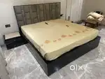 King Bed with memory foam mattress- modern style