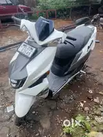 Suzuki AVENIS