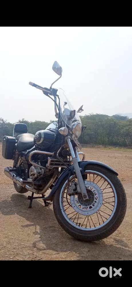 The Bajaj Avenger 220 cruise