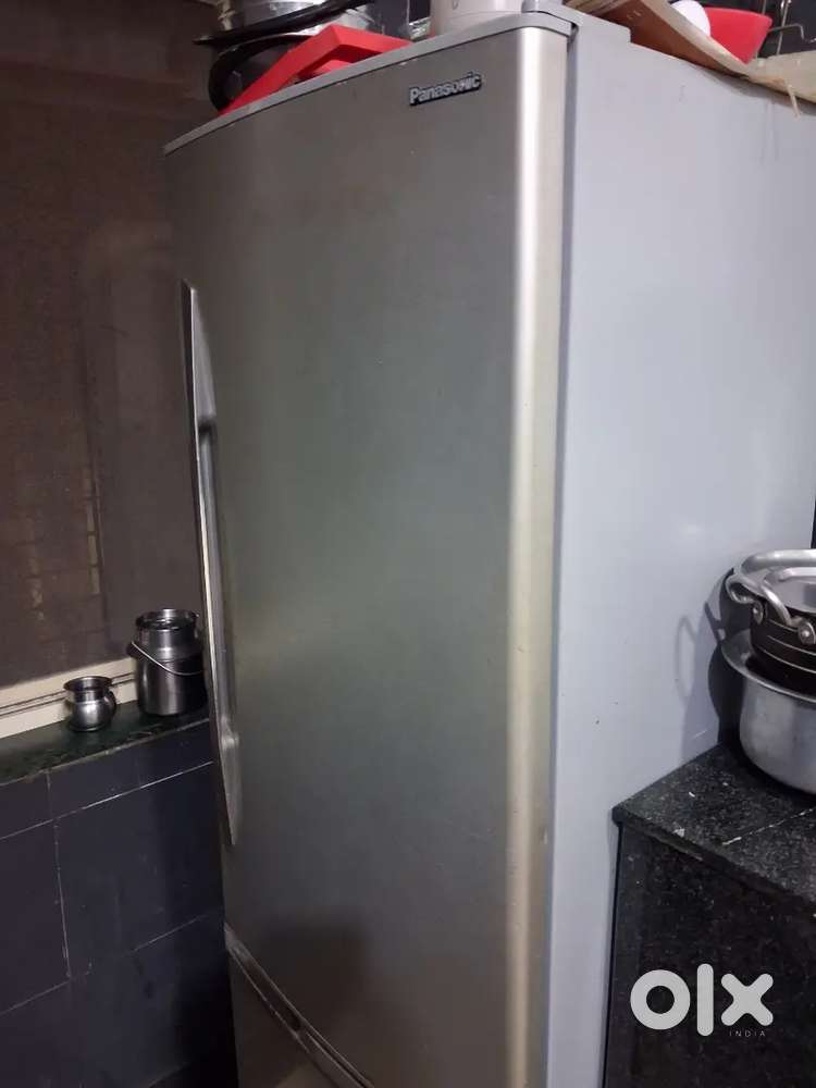 Panasonic fridge with a working condition with double door.