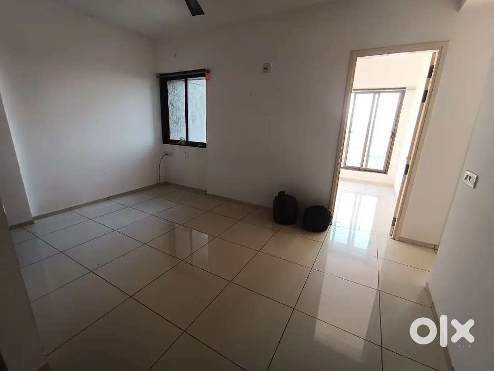 3bhk flat with modular kitchen on rent rs 19000 at ghuma south bopal