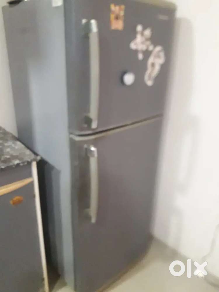 Samsung 3star 230 liter refrigerator