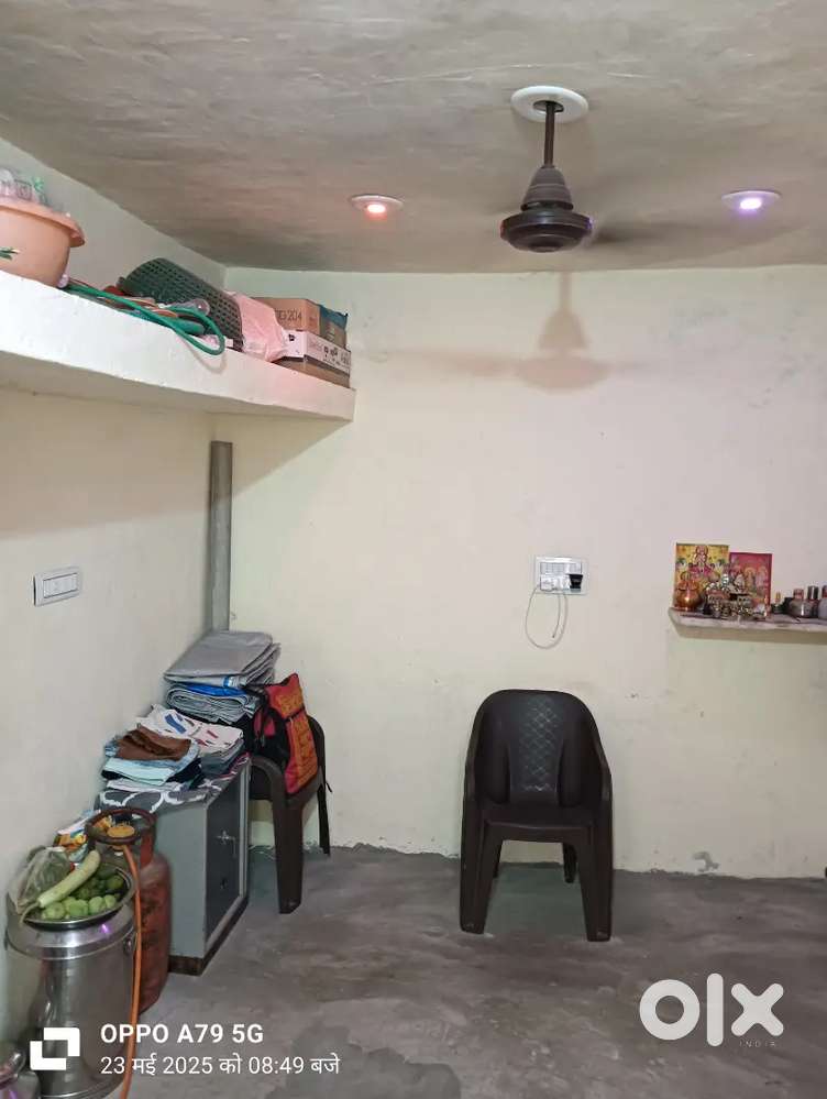 Naya bana Ghar bechna h Raipur darvaja ke pass