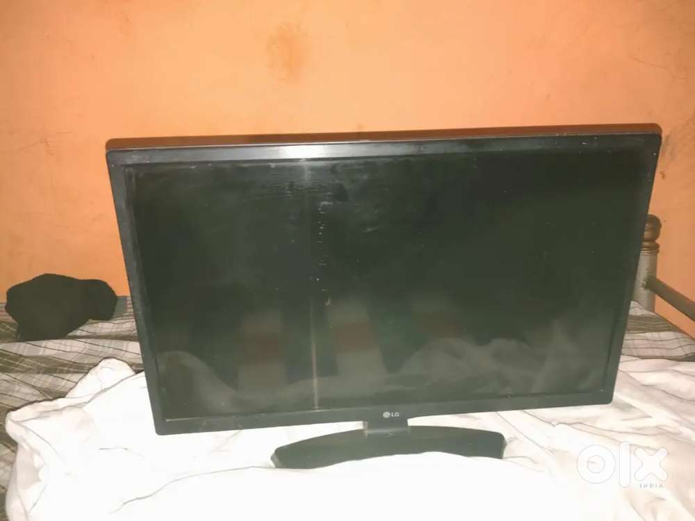 LG 60 cm television