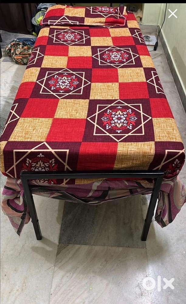 Folding bed