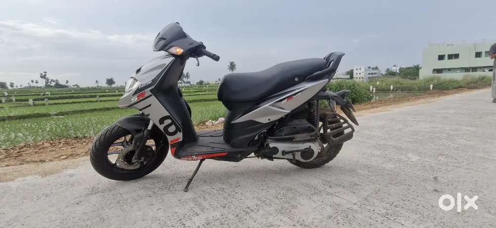 Aprilia SR125