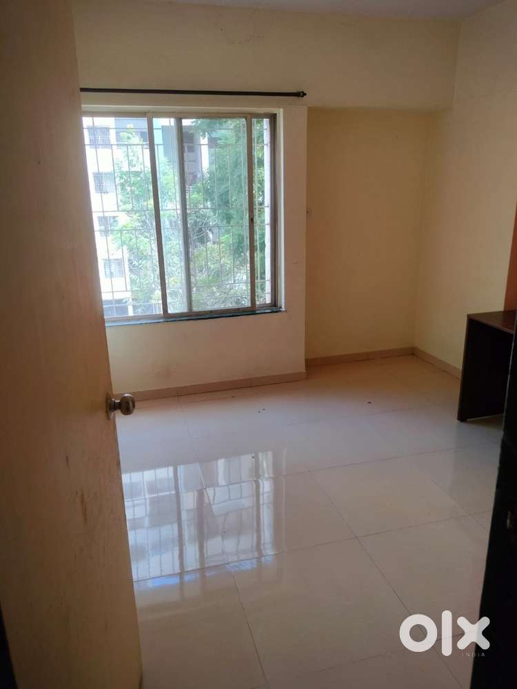 2 bhk flat for rent in Runwal Seagul Society