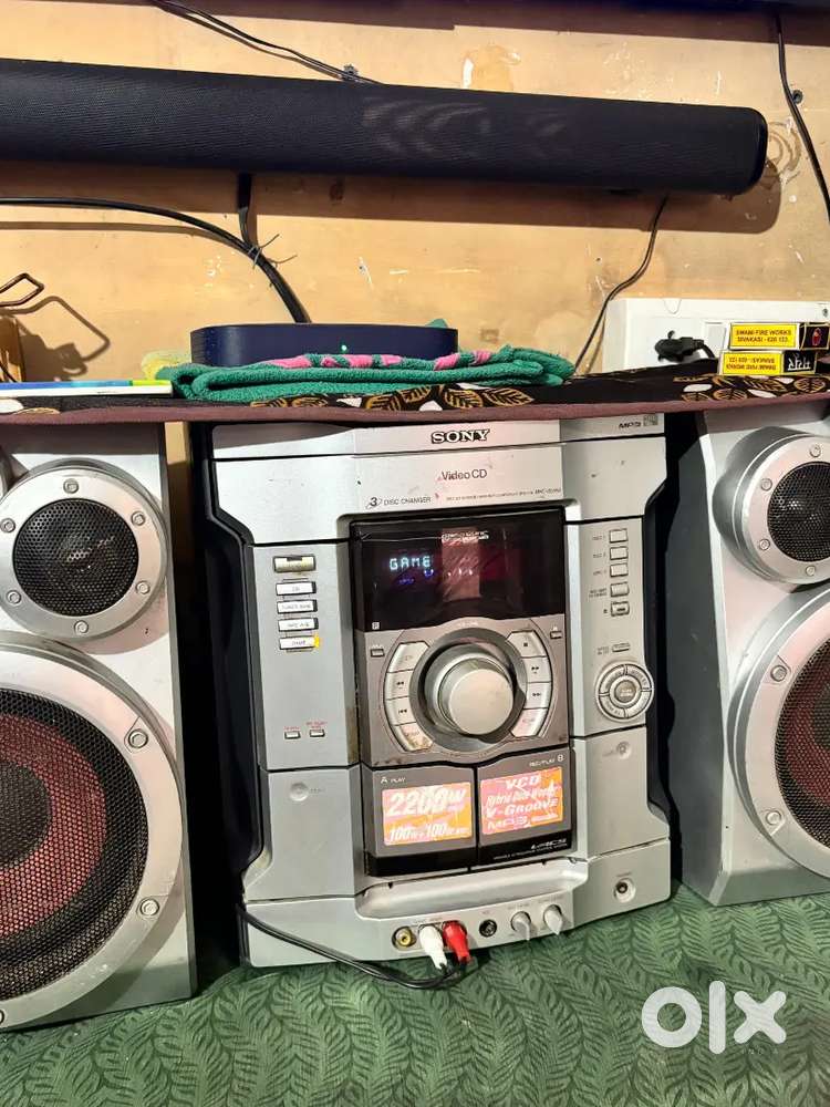 Sony ampli player  Aiwa speaker good condition