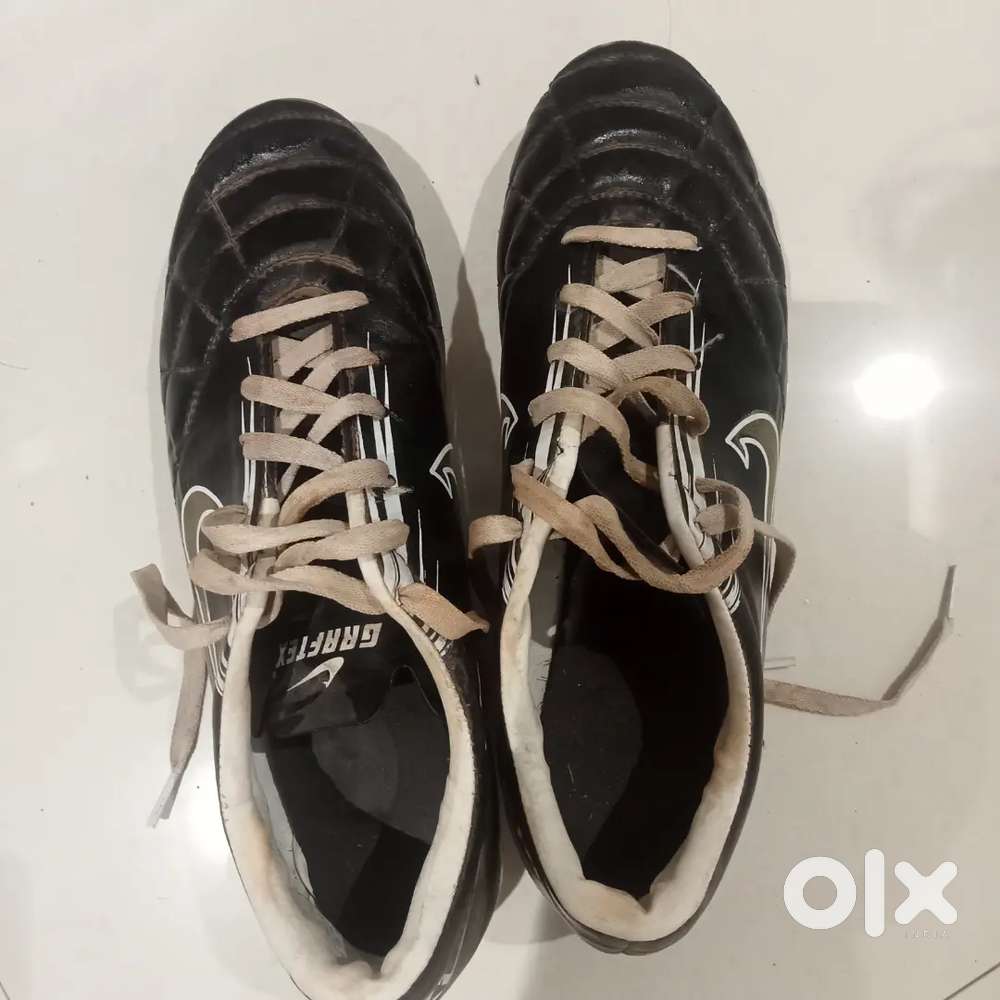 Football shoes Call if want
