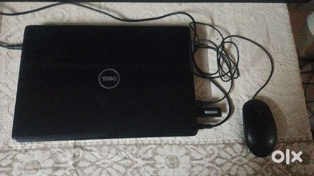 Dell Inspiron 1464 i3 laptop 6gb 320gb