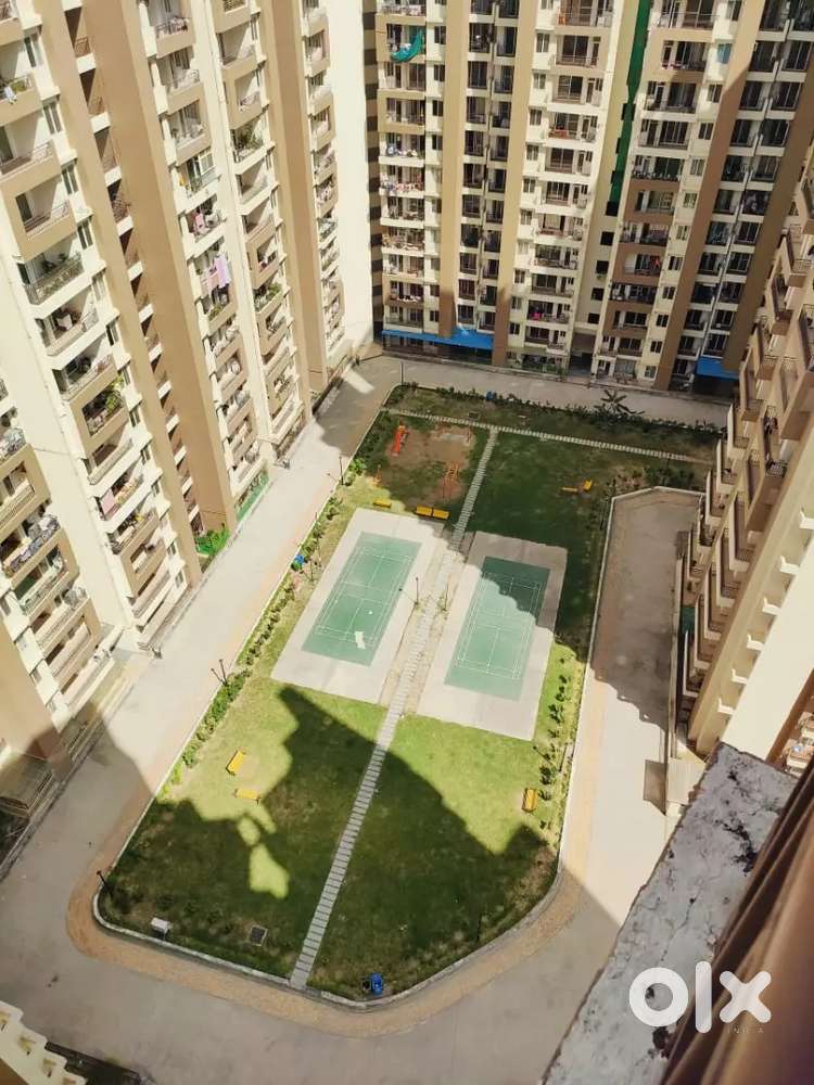 2 BHK semi furnished near GaurCity Mall