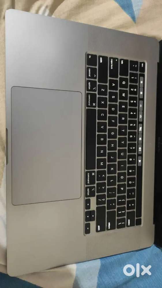 Macbook pro A2141