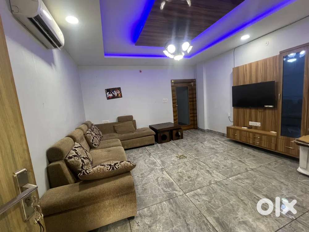 1BHK Luxury fully furnished flate