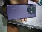 vivo v50 lena h isliye Esko bech rhe h or yeh phone 2mahina ka he