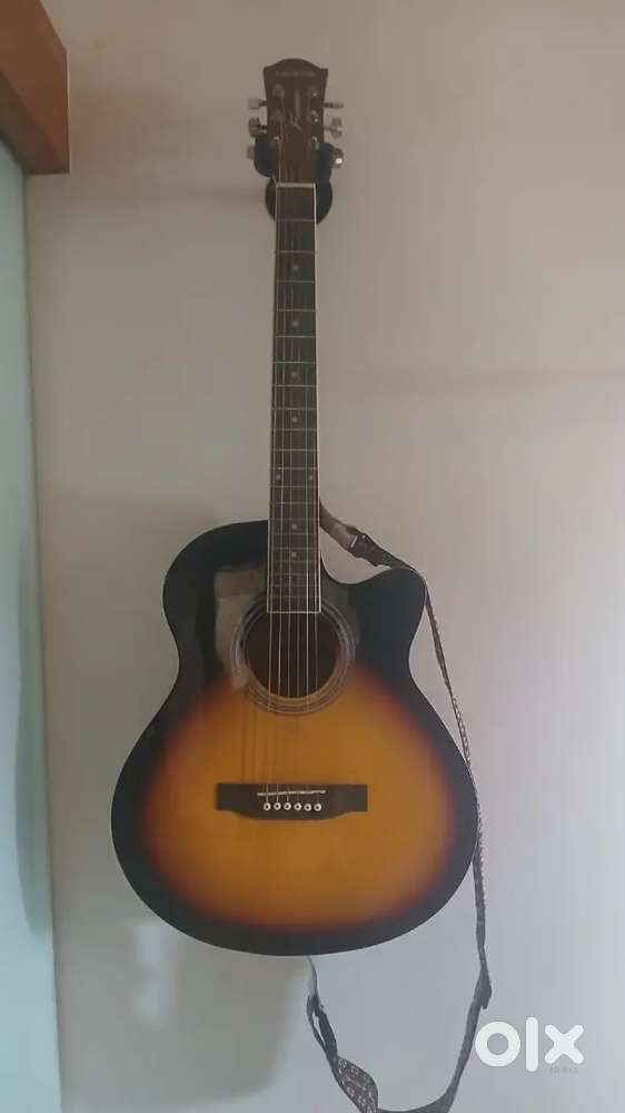 Great condition kadence guitar