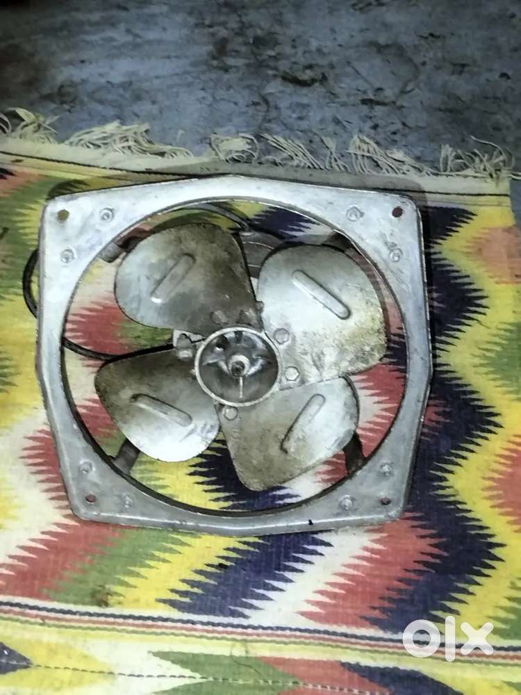 Iron exhaust fan good running condition